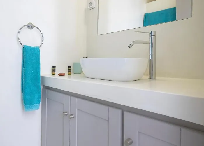 Villa Ione Mikrí Vígla