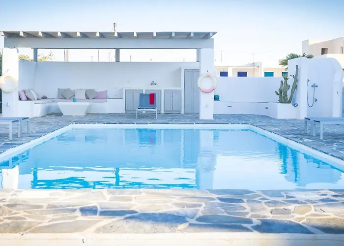 Ione * Mikrí Vígla